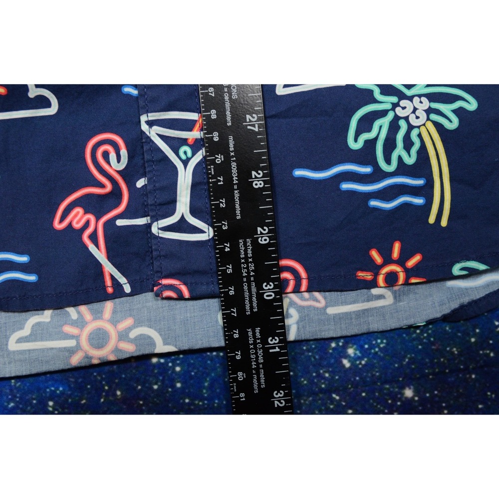 Chubbies Shirt Mens Large Blue Neon Tropical Flamingo Cocktail Button Up - Picture 8 of 8